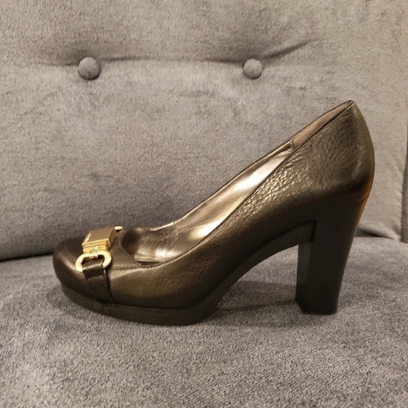 Calvin Klein Size 8 M  Fallon Black Leather Block Heel Pump - Picture 3 of 9